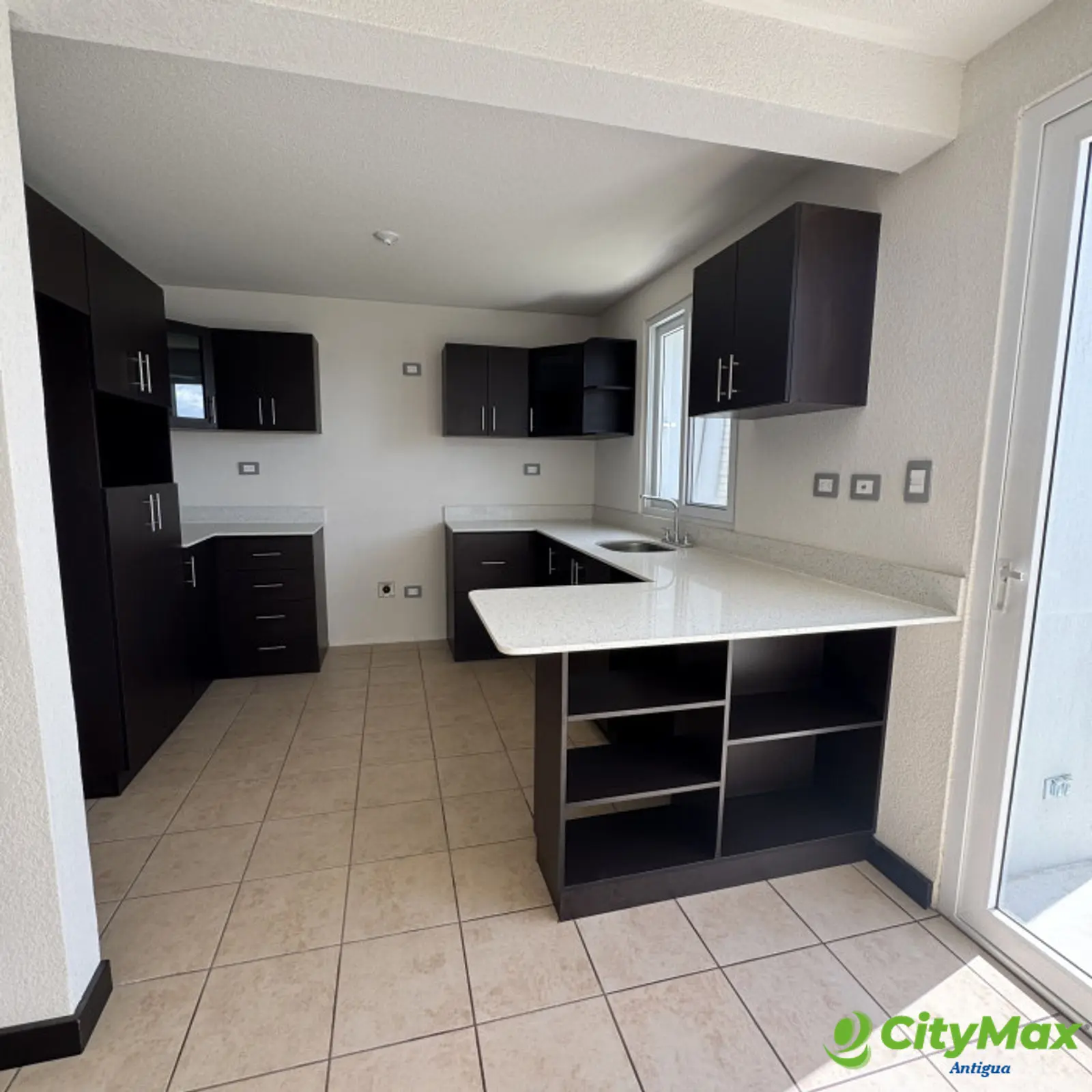Casa en Venta en Altos de Village, km 26 CAES - foto 3
