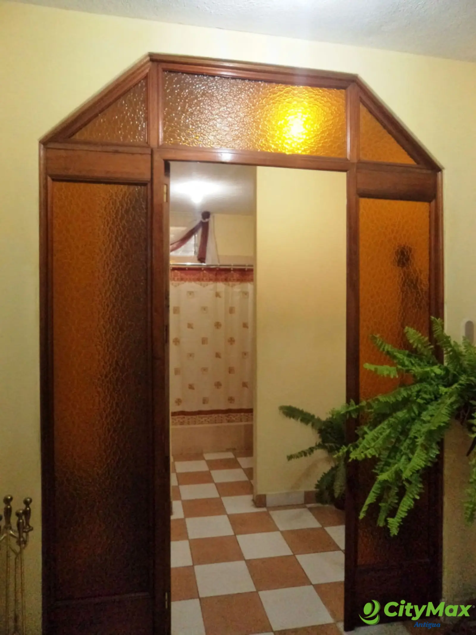 Casa amplia Venta y Renta en San Lucas Sacatepéquez - foto 8