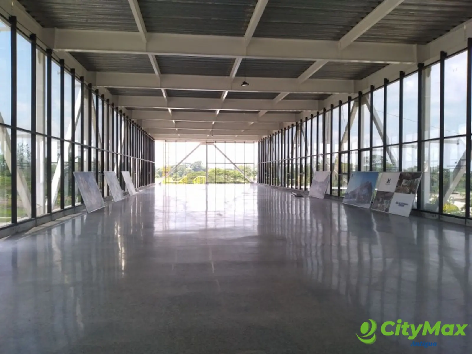 CityMax Antigua Vende 4 Manzanas Terreno Zona Franca  - foto 3