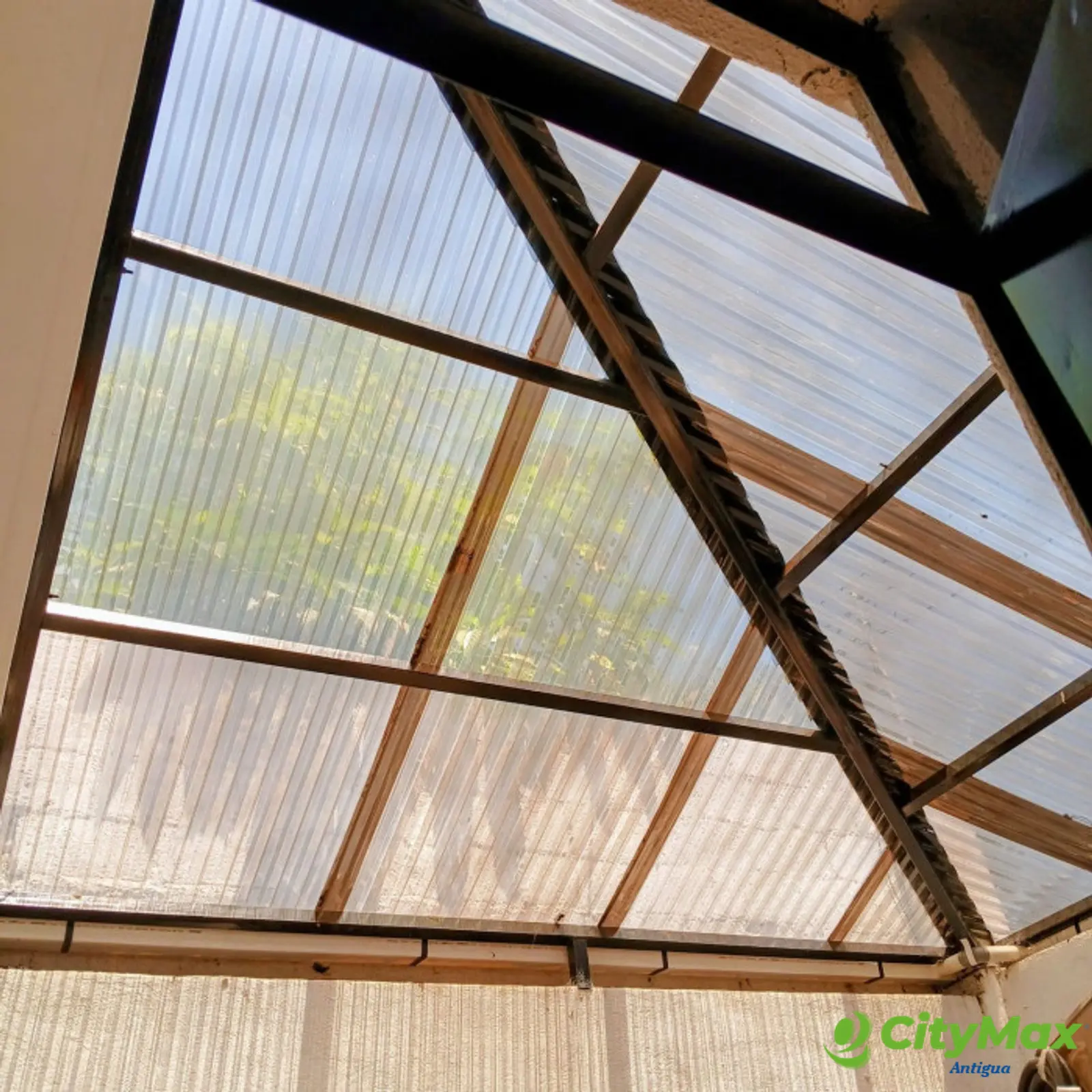Amplia Casa en Venta en Las Hojarascas, Mixco - foto 11