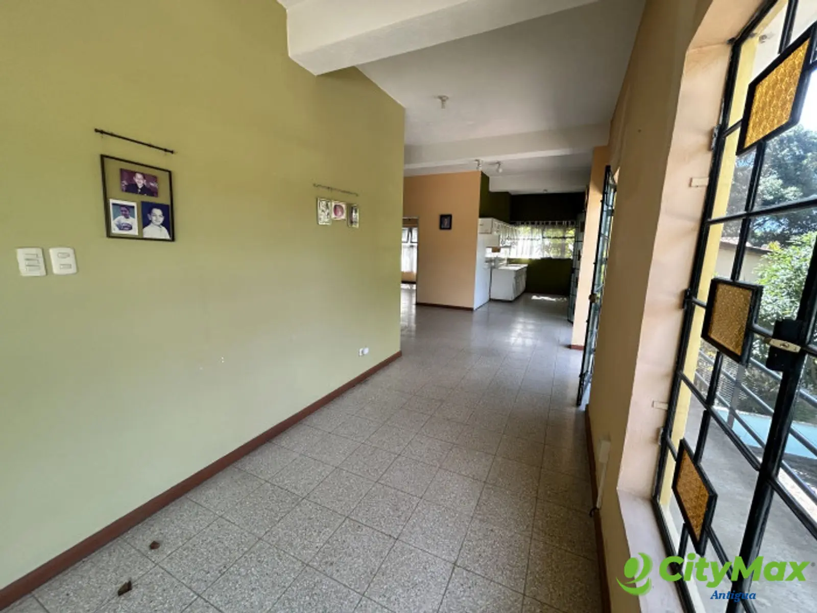 Casa en Venta en San Lucas con Amplio Jardín Privado - foto 10