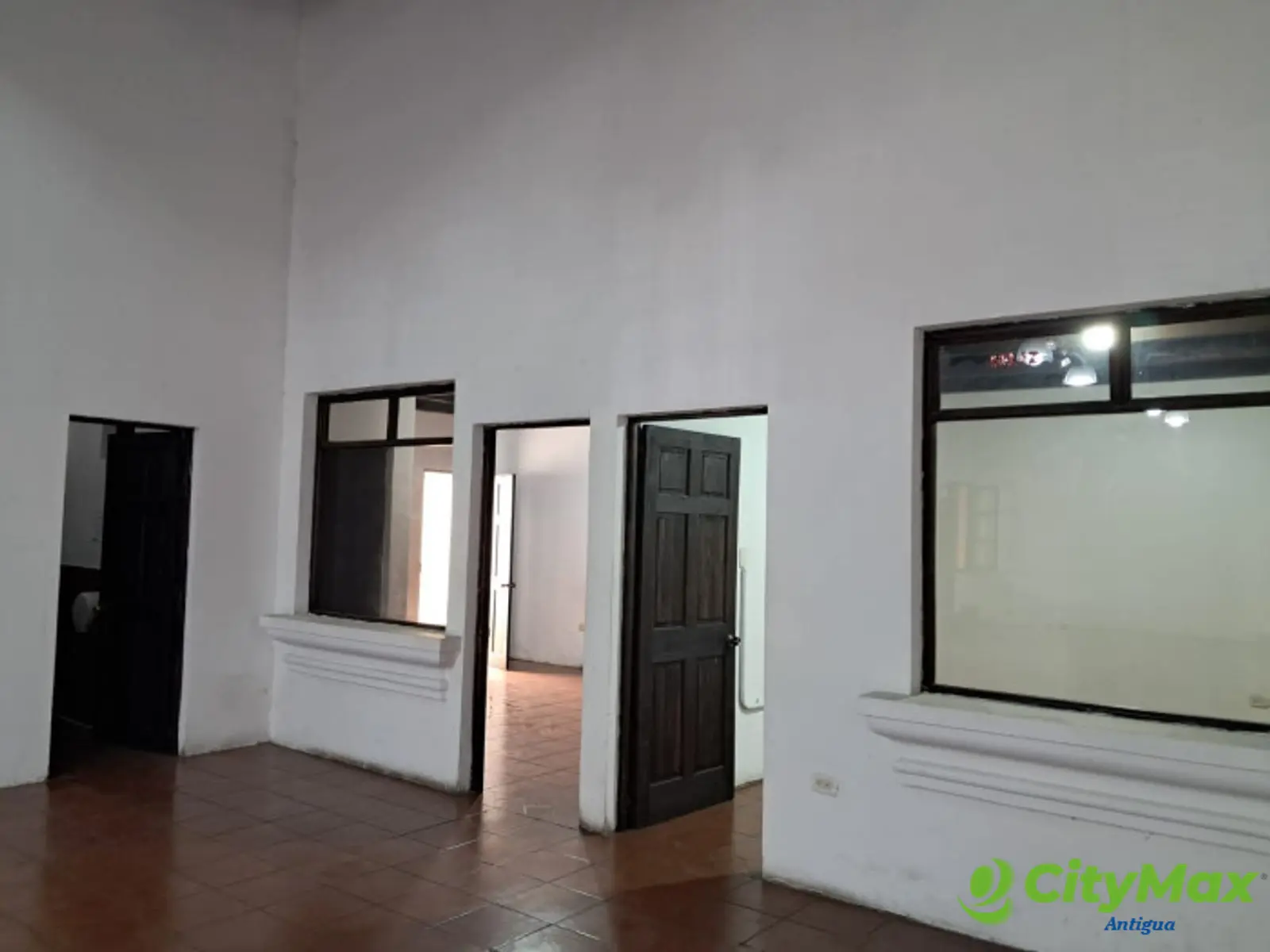 Local en renta en ciudad vieja - foto 4