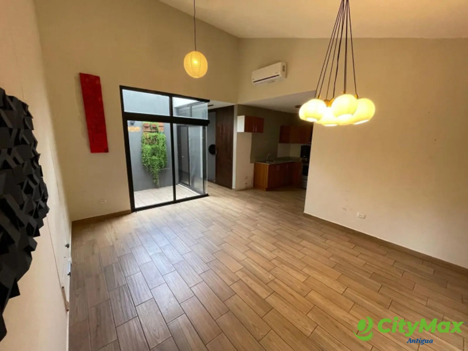 Casa Remodelada en Venta, Arcos de Santa Maria II - foto 2