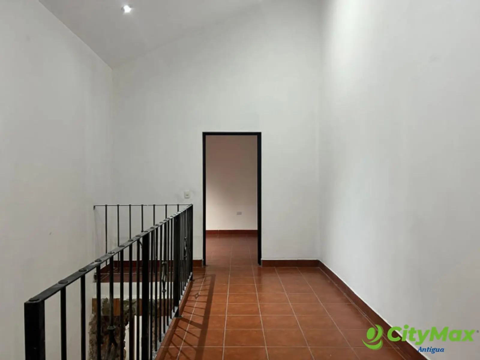 En venta casa nueva en Hacienda Malaga cerca Antigua Gt - foto 12