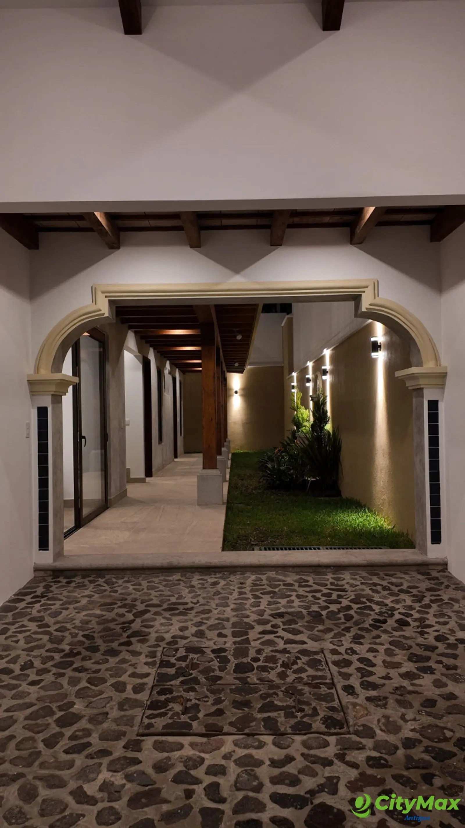 Casa en venta en exclusivo Residencial cercano Antigua - foto 2