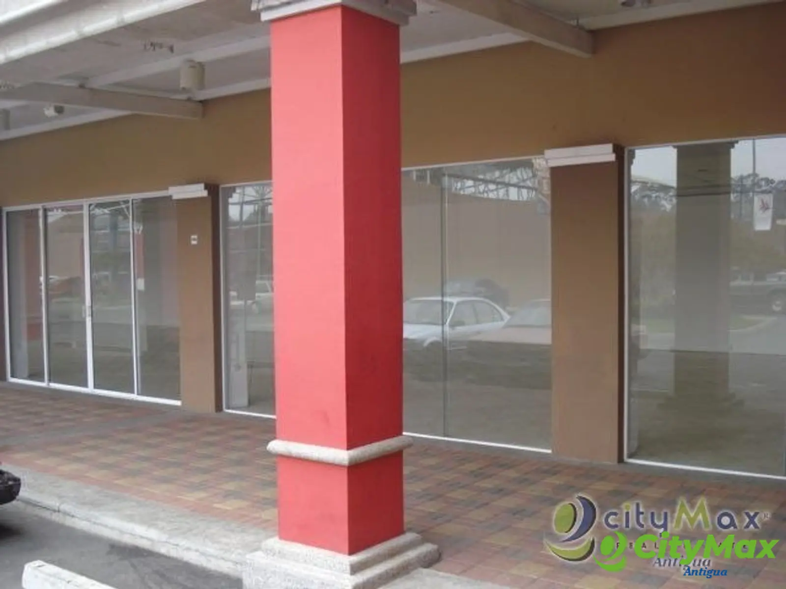 CityMax renta local en plaza comercial de Villa Nueva - foto 5