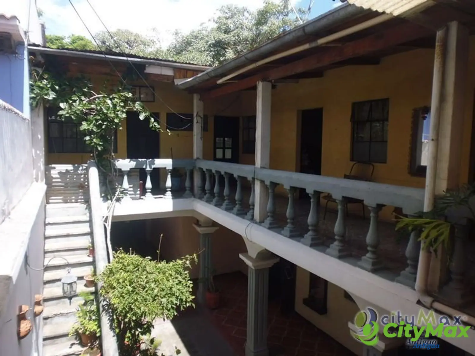 Hotel de 13 habitaciones venta en Antigua Guatemala! - foto 4