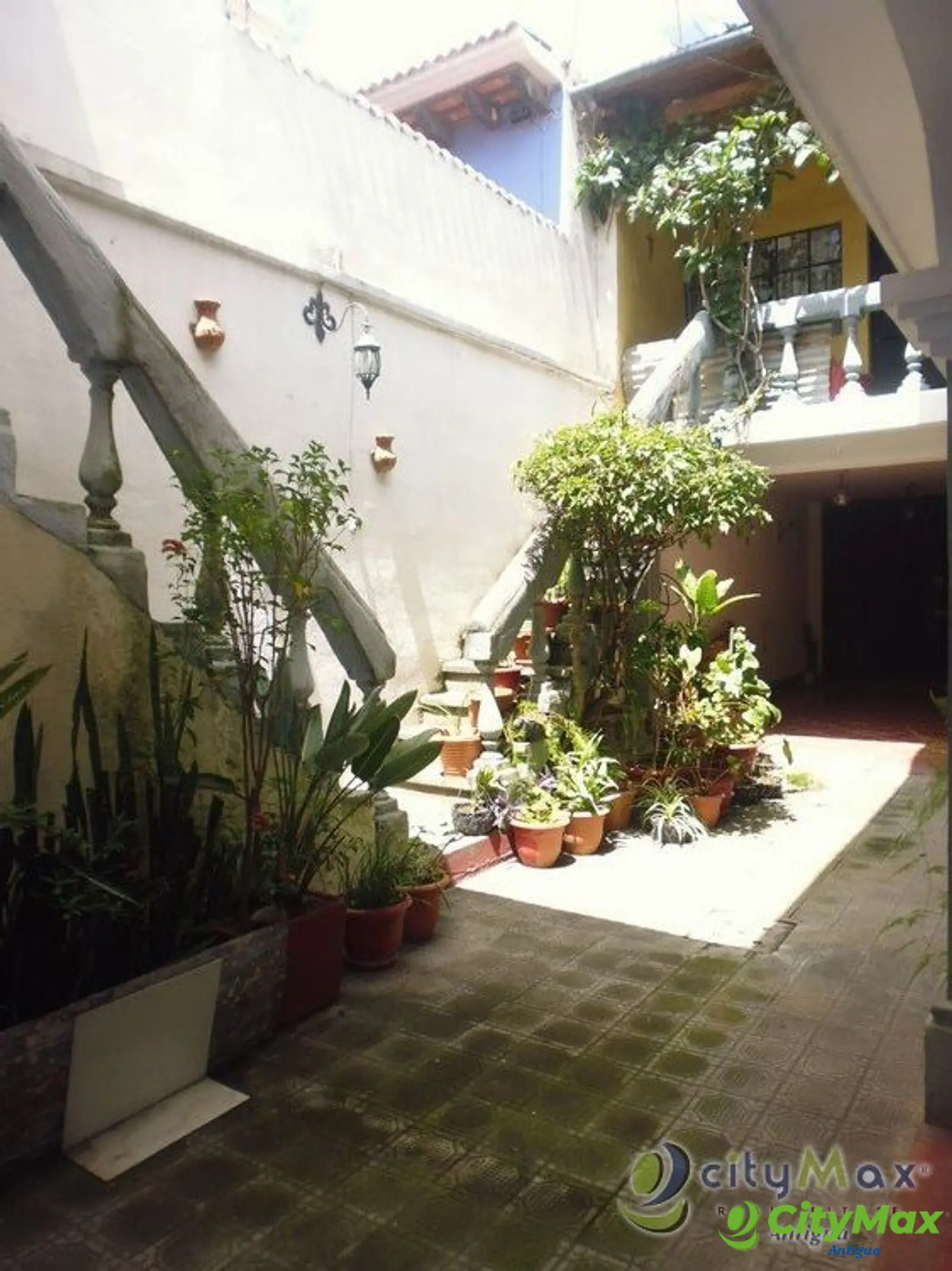 Hotel de 13 habitaciones venta en Antigua Guatemala! - foto 14