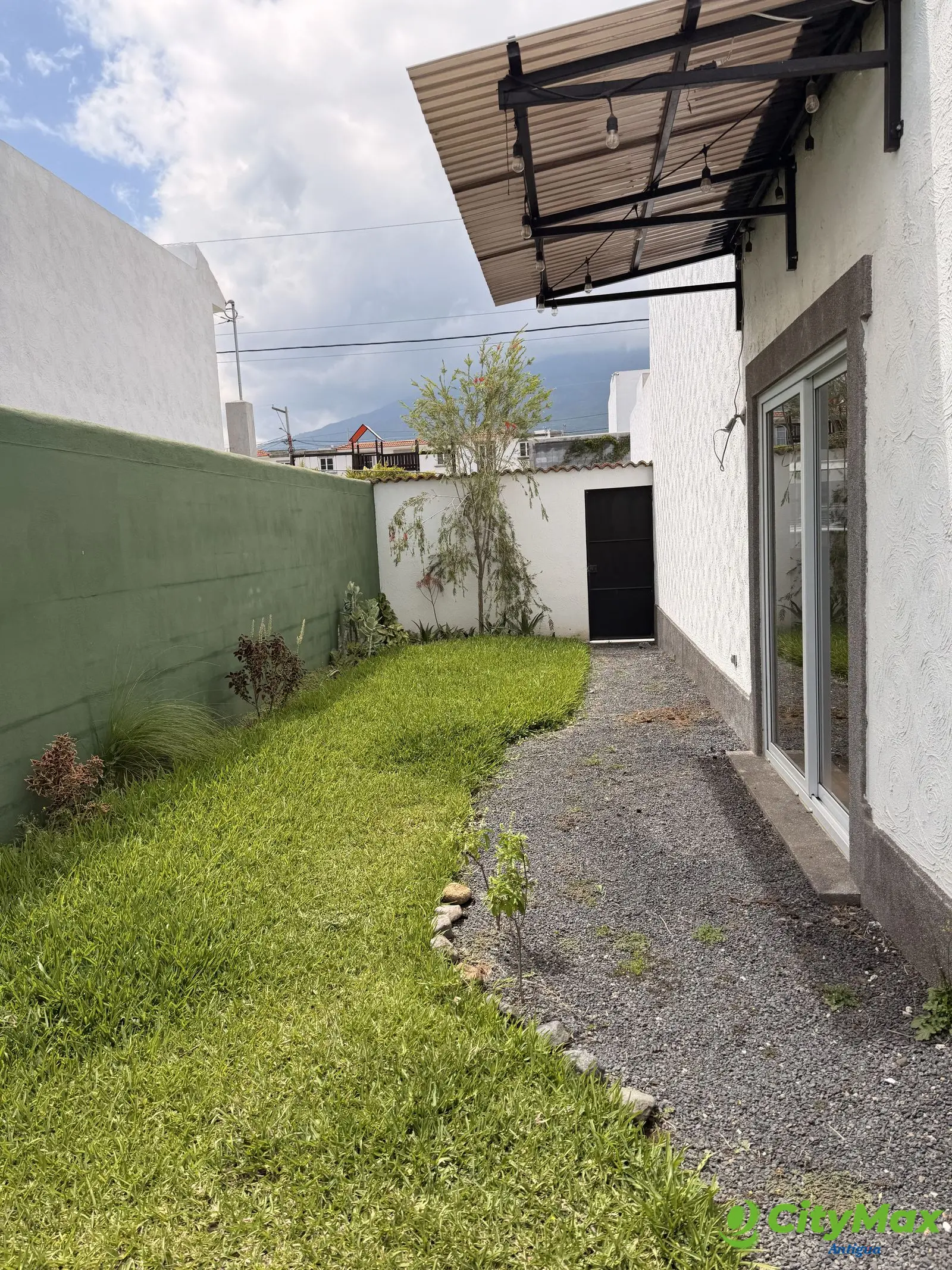 Casa en Renta en Fuentes del valle San Miguel II - foto 3
