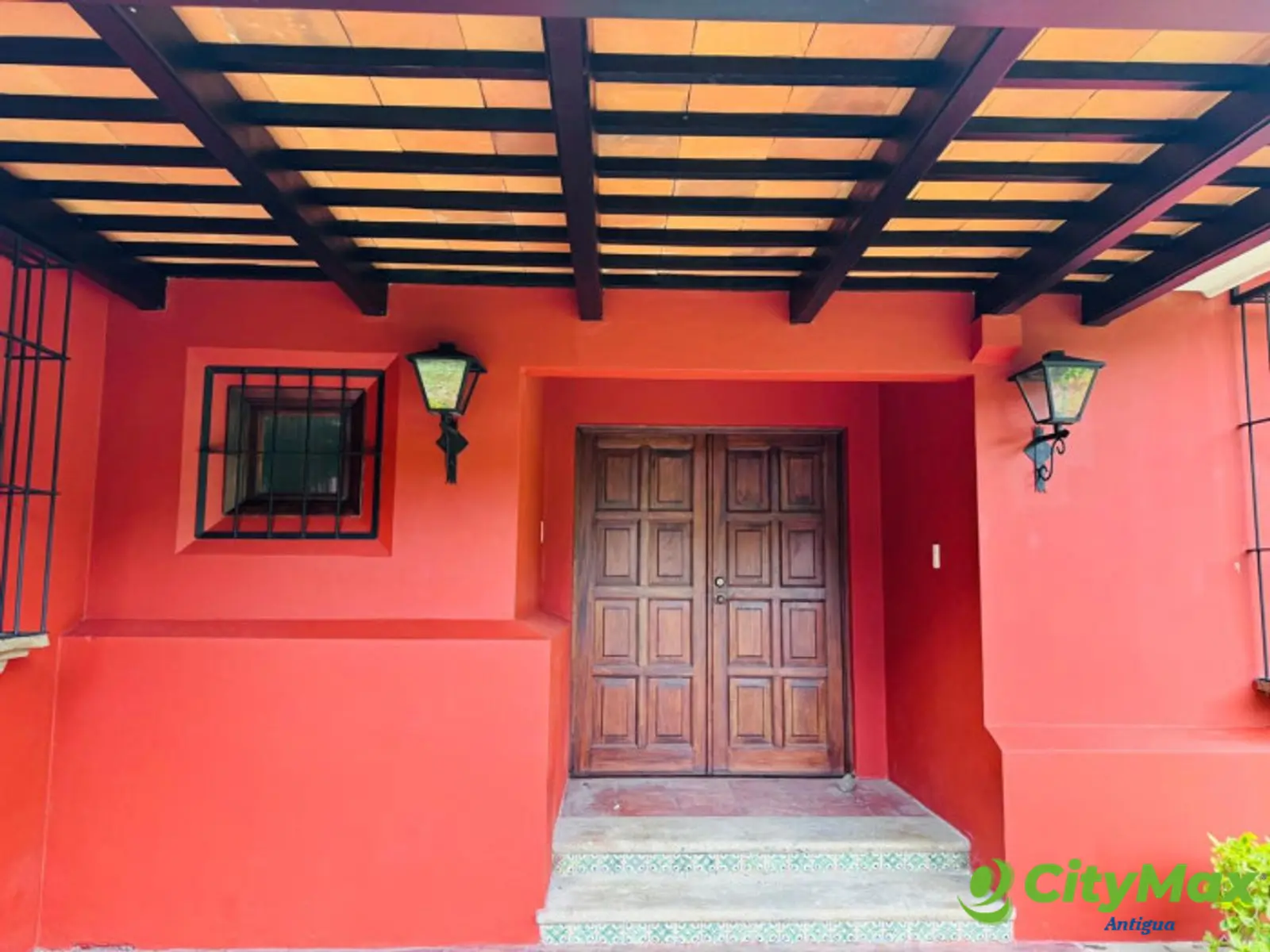 En Venta casa amplia con Jardin en Antigua Guatemala - foto 6