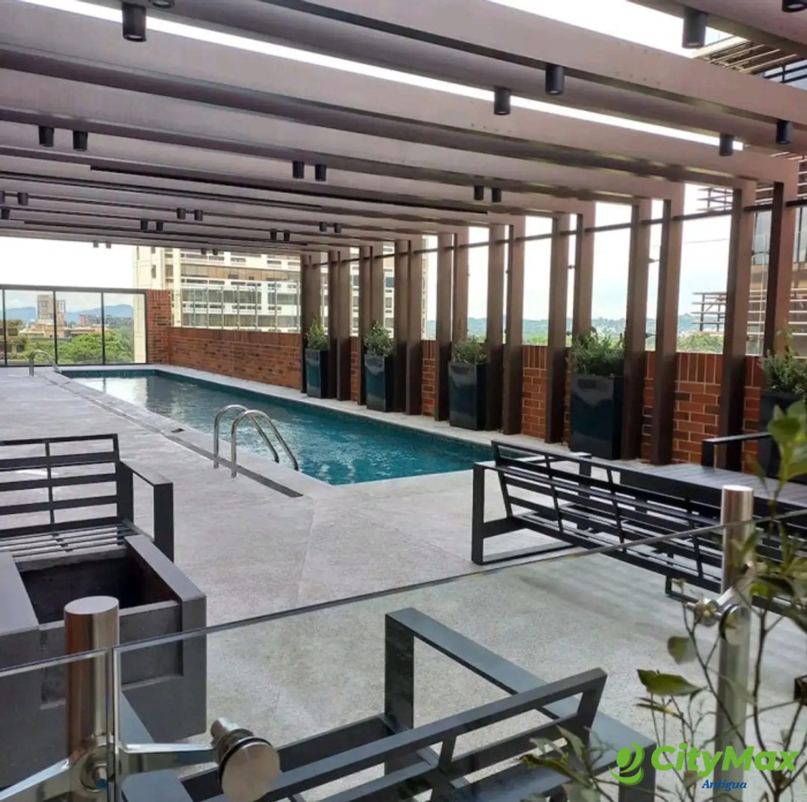 Apartamento en Venta Amueblado en Edificio en Zona 10 - foto 9