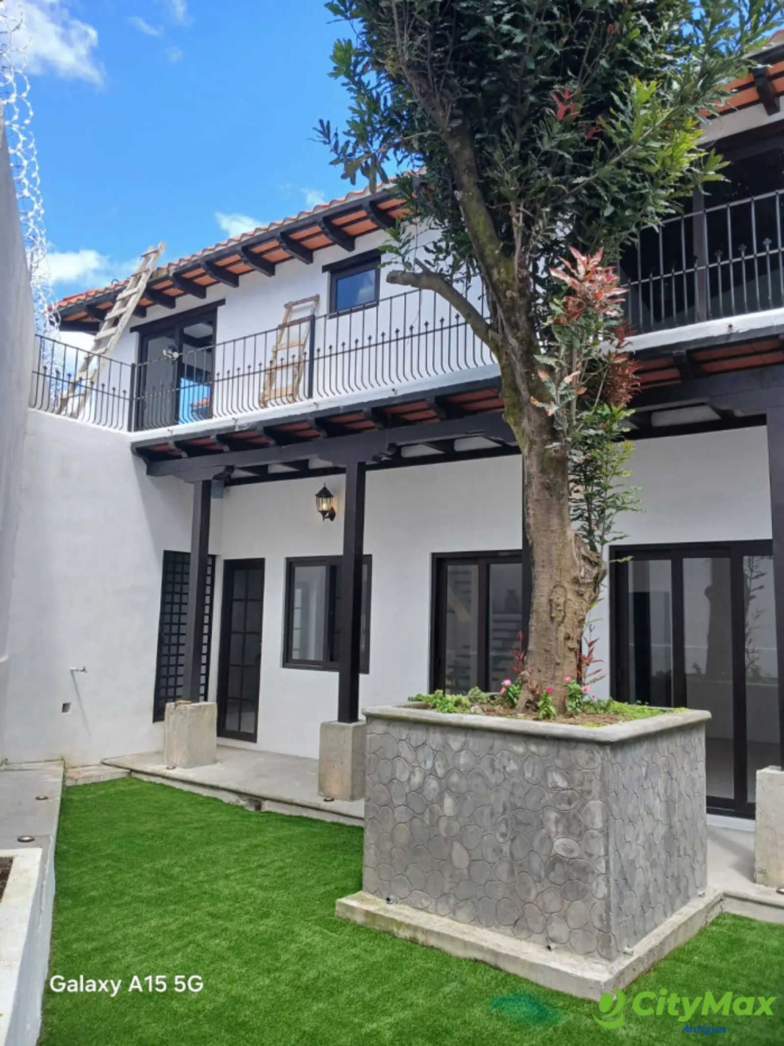 En venta casa amplia en Hacienda del Comendador - foto 4