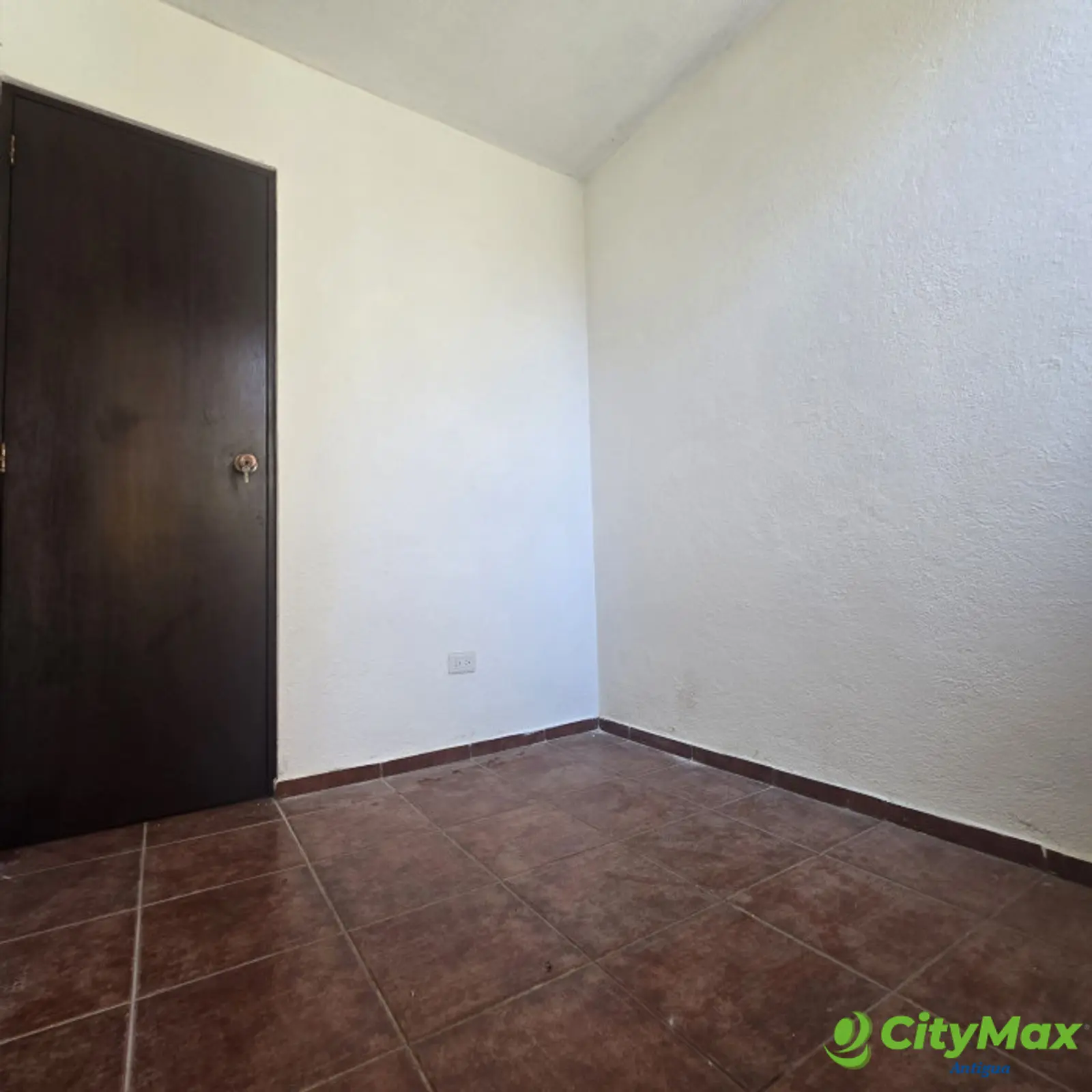 citymax antigua vende propiedad en residencial  - foto 3