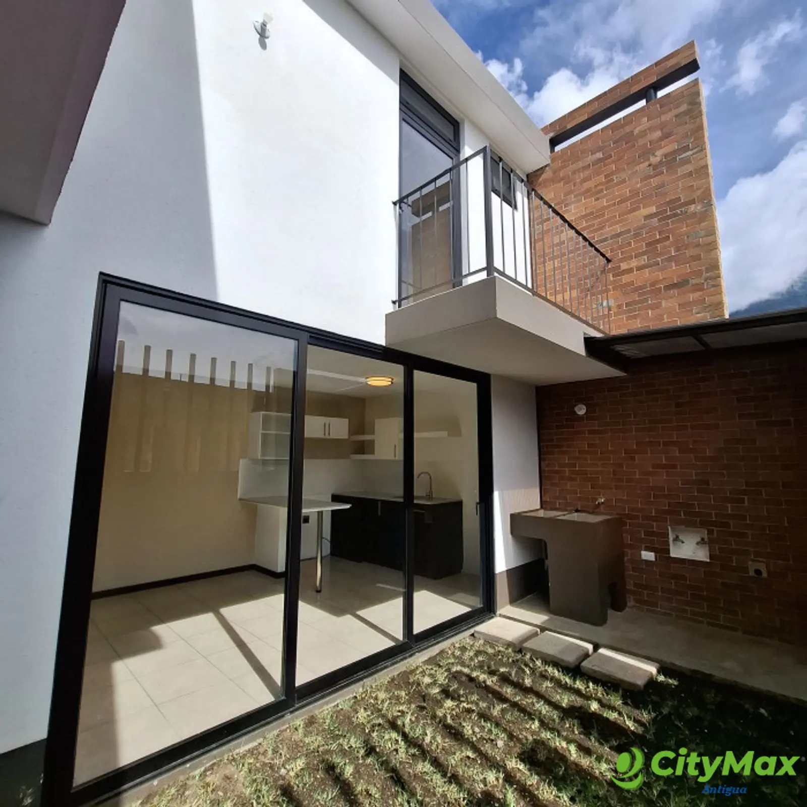 Casa en renta en residencial Senderos del comendador 2 - foto 8