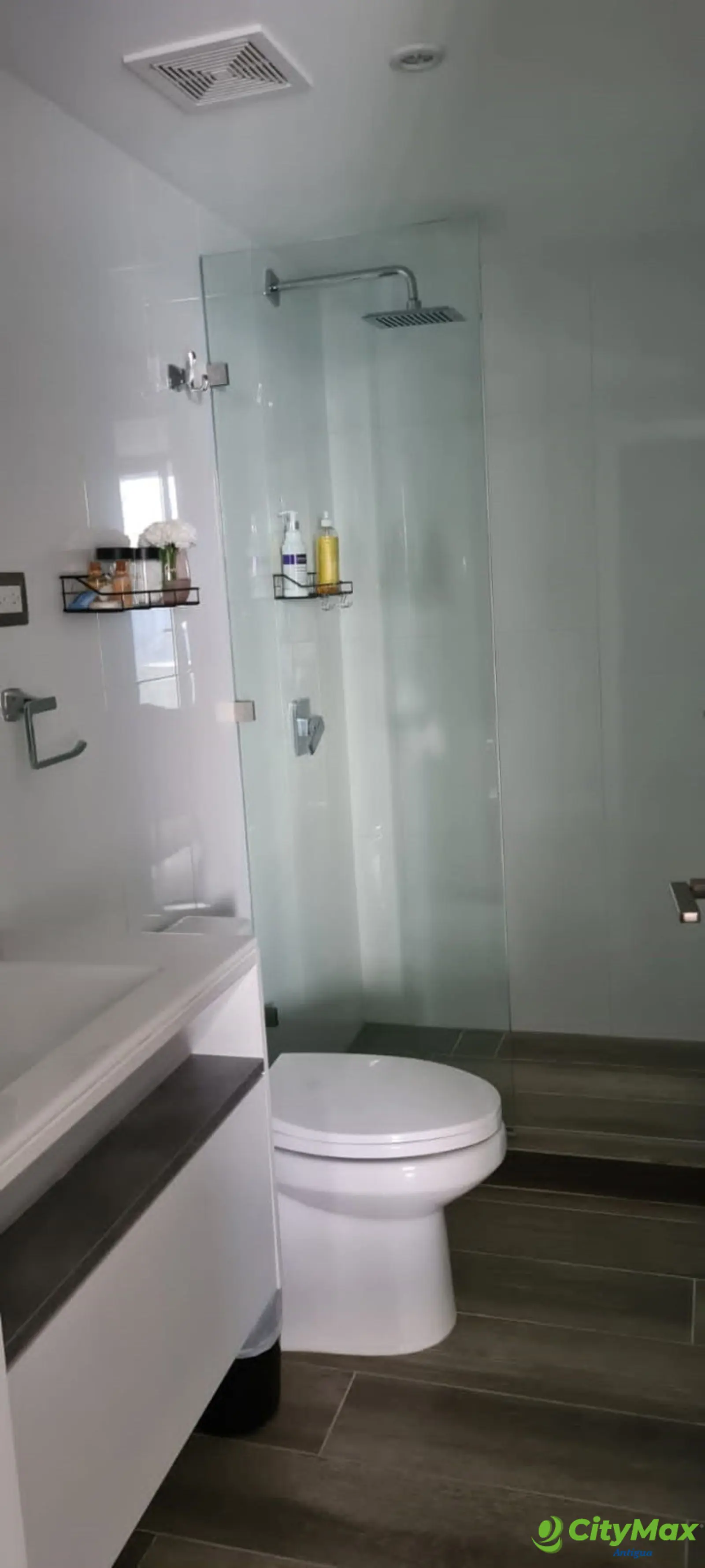 Apartamento en Venta Amueblado en Edificio en Zona 10 - foto 6