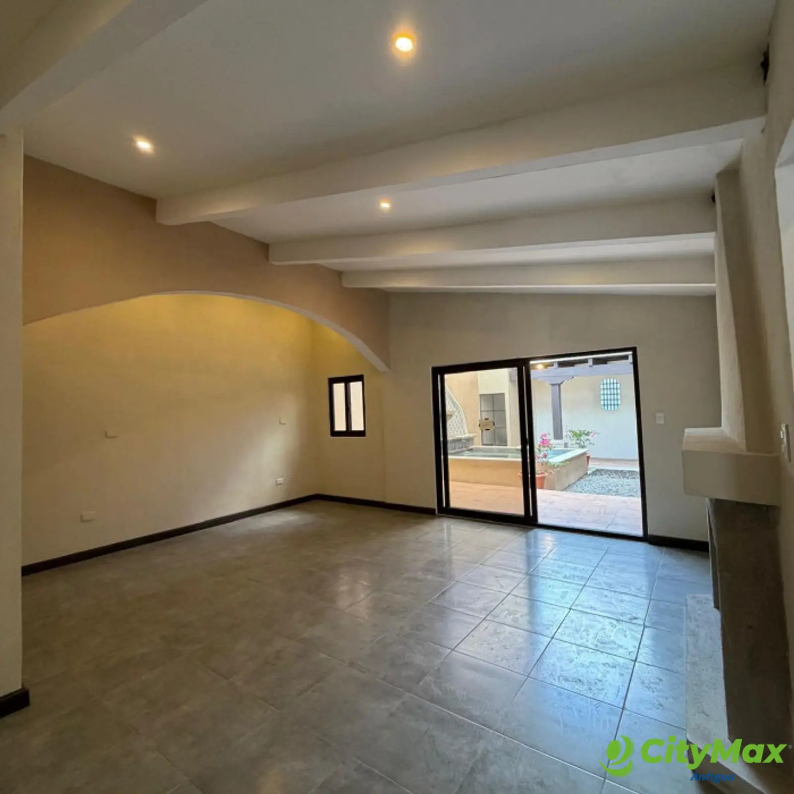 En venta casa en Antigua Guatemala - foto 4