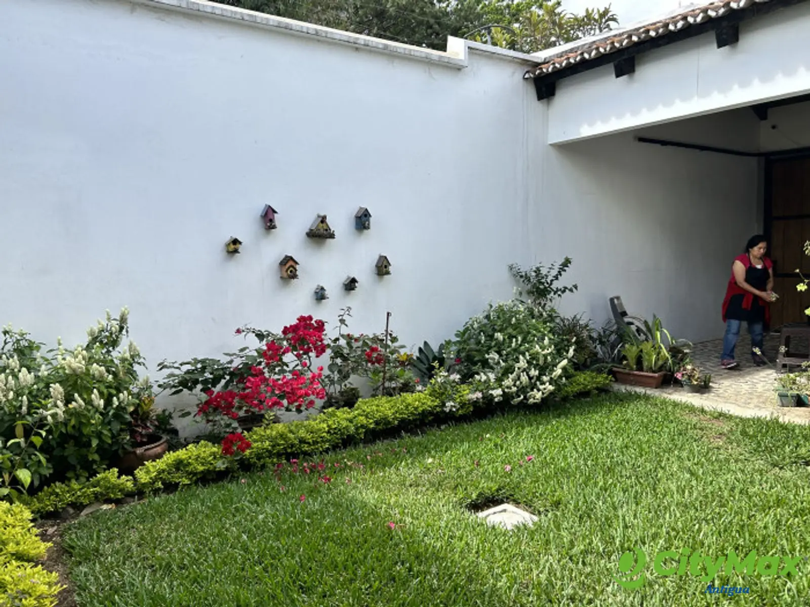 SE vende casa cercana a La Antigua Guatemala - foto 3