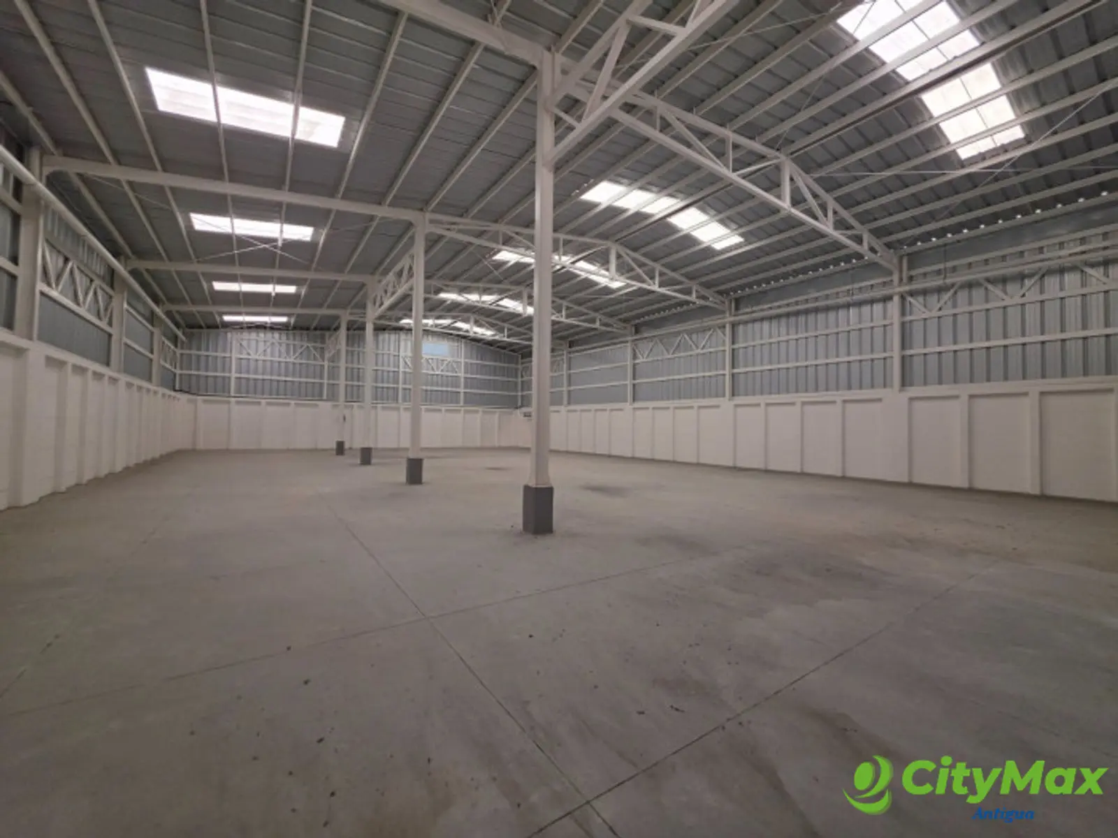 Se renta/ Vende amplia bodega en Cocales - foto 4