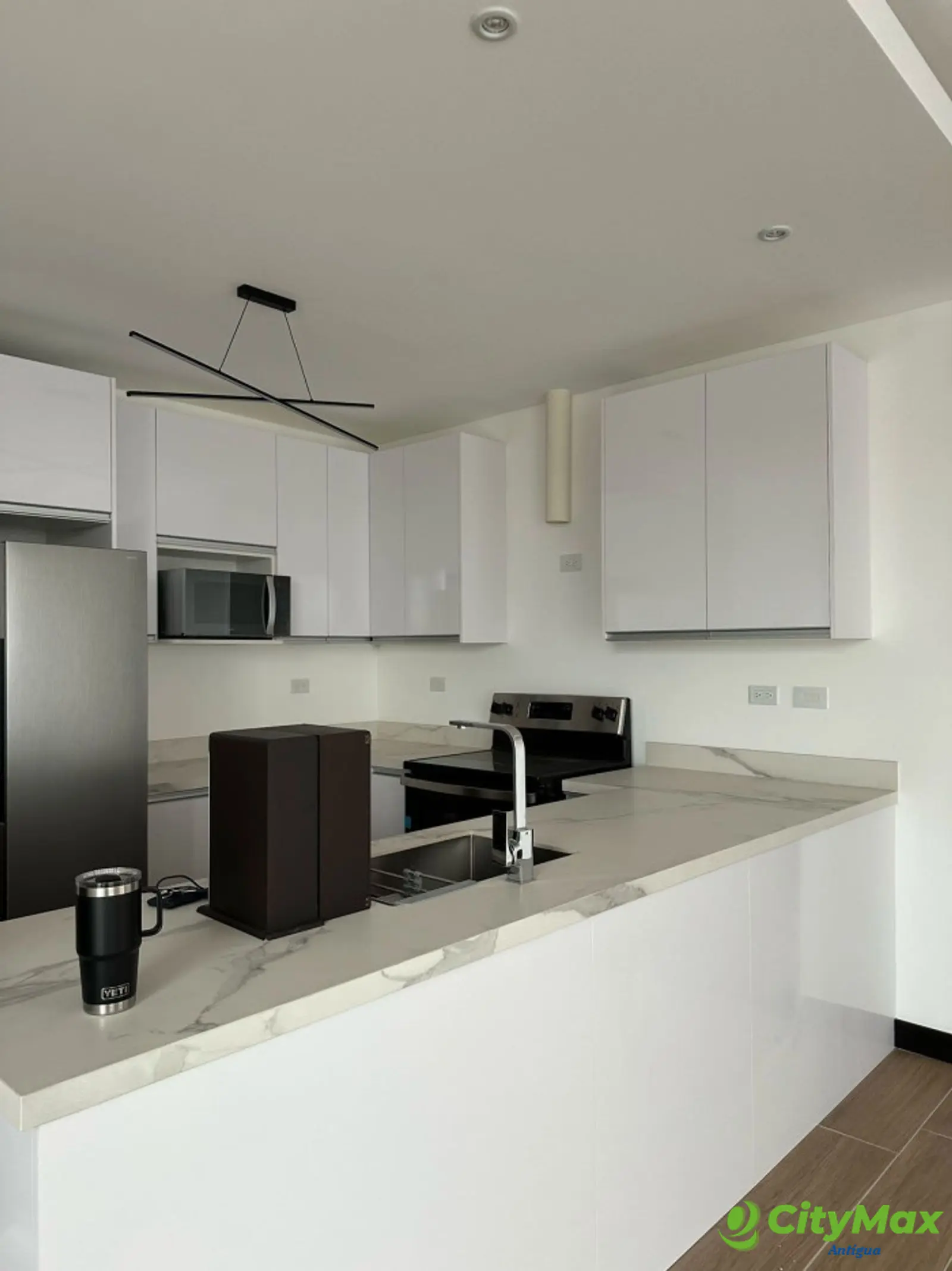 Descubre el lujo en Lirios de Cayalá 3! - foto 16