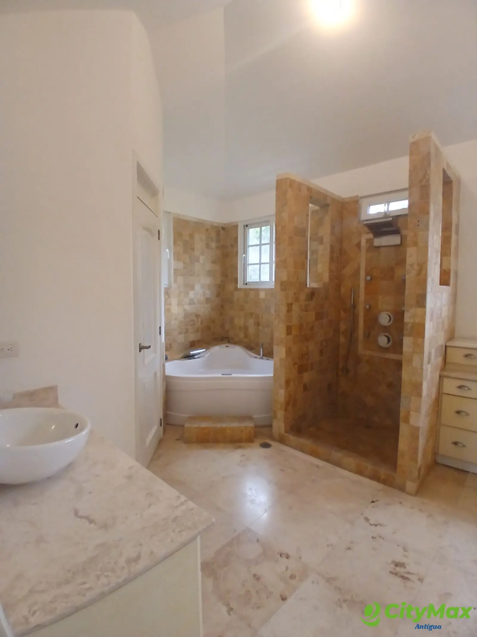 Exclusiva Casa en Venta Cayala Zona 16 - foto 12