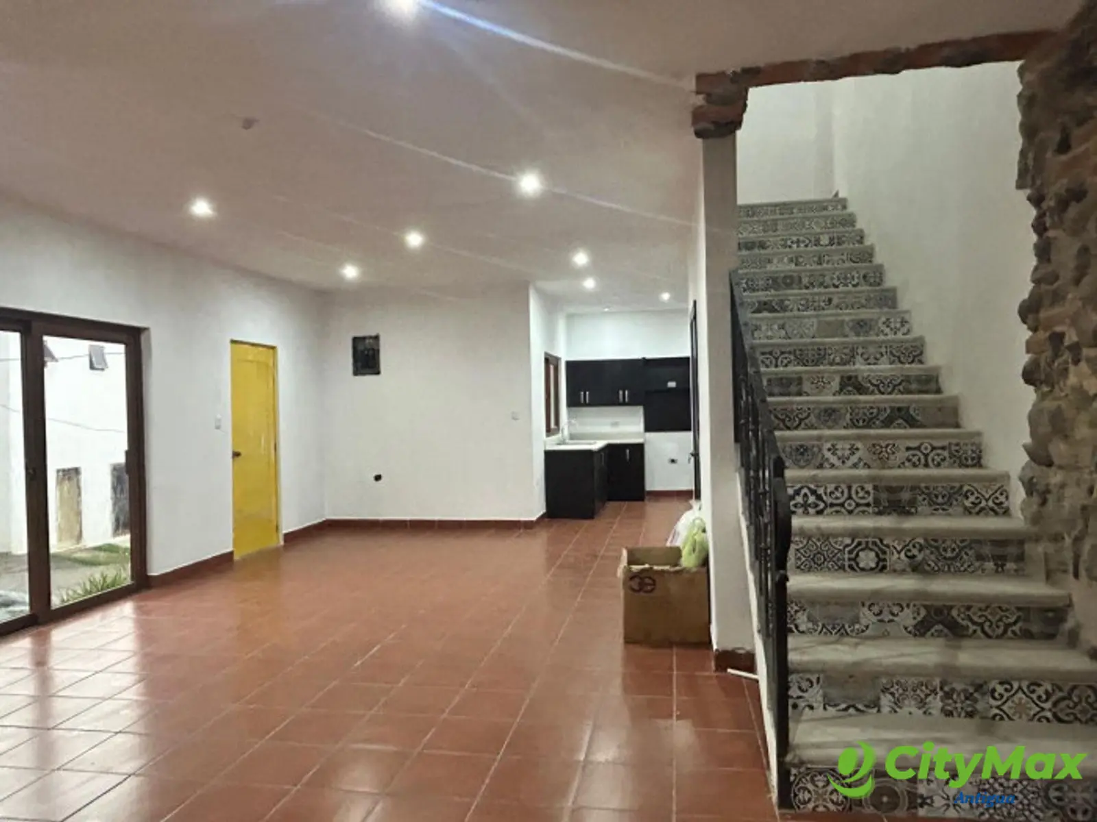 En venta casa nueva en Hacienda Malaga cerca Antigua Gt - foto 4