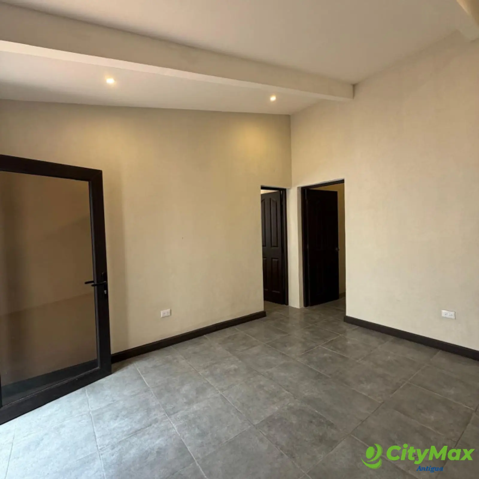 En venta casa en Antigua Guatemala - foto 9
