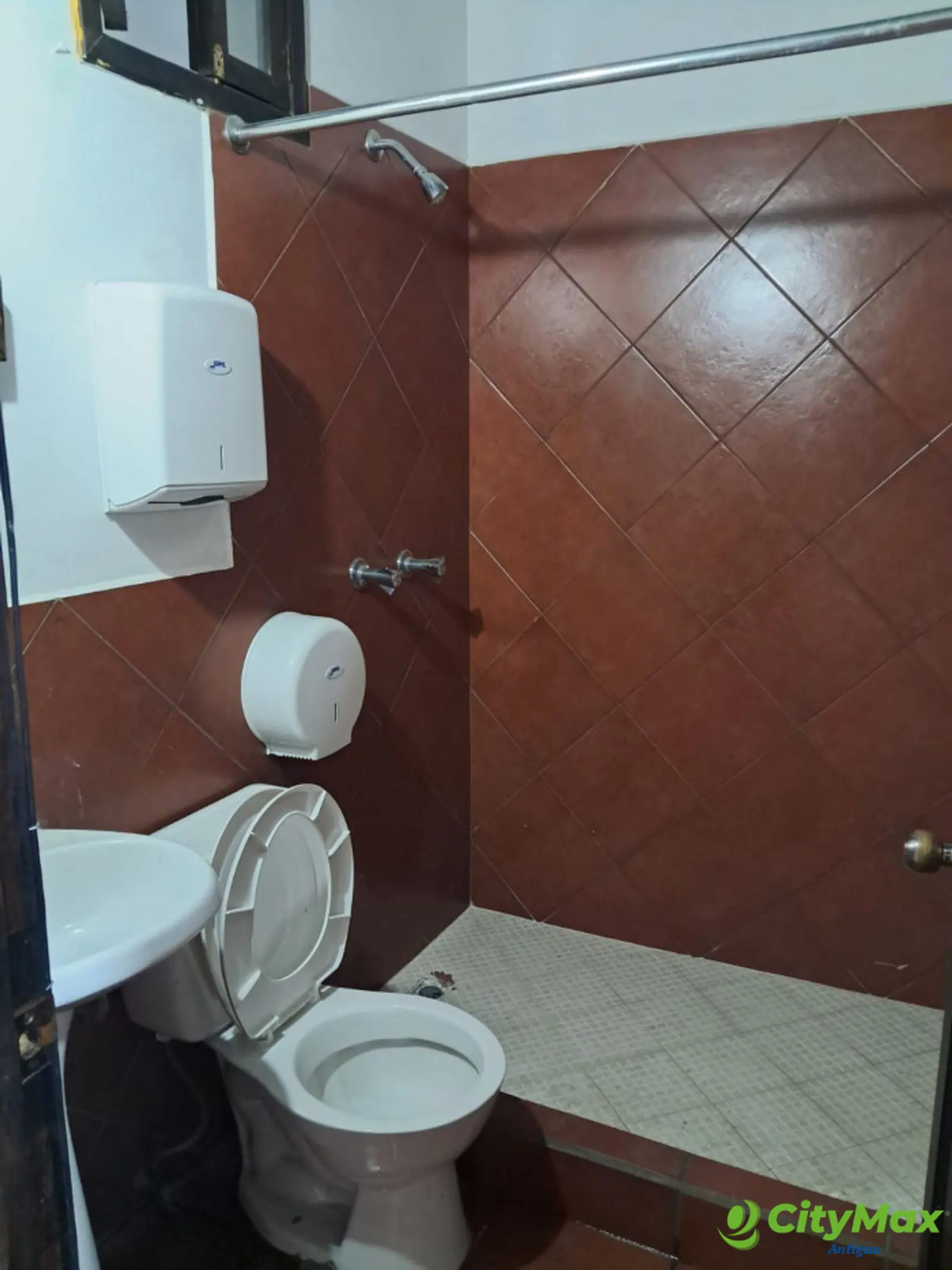Local en renta en ciudad vieja - foto 6