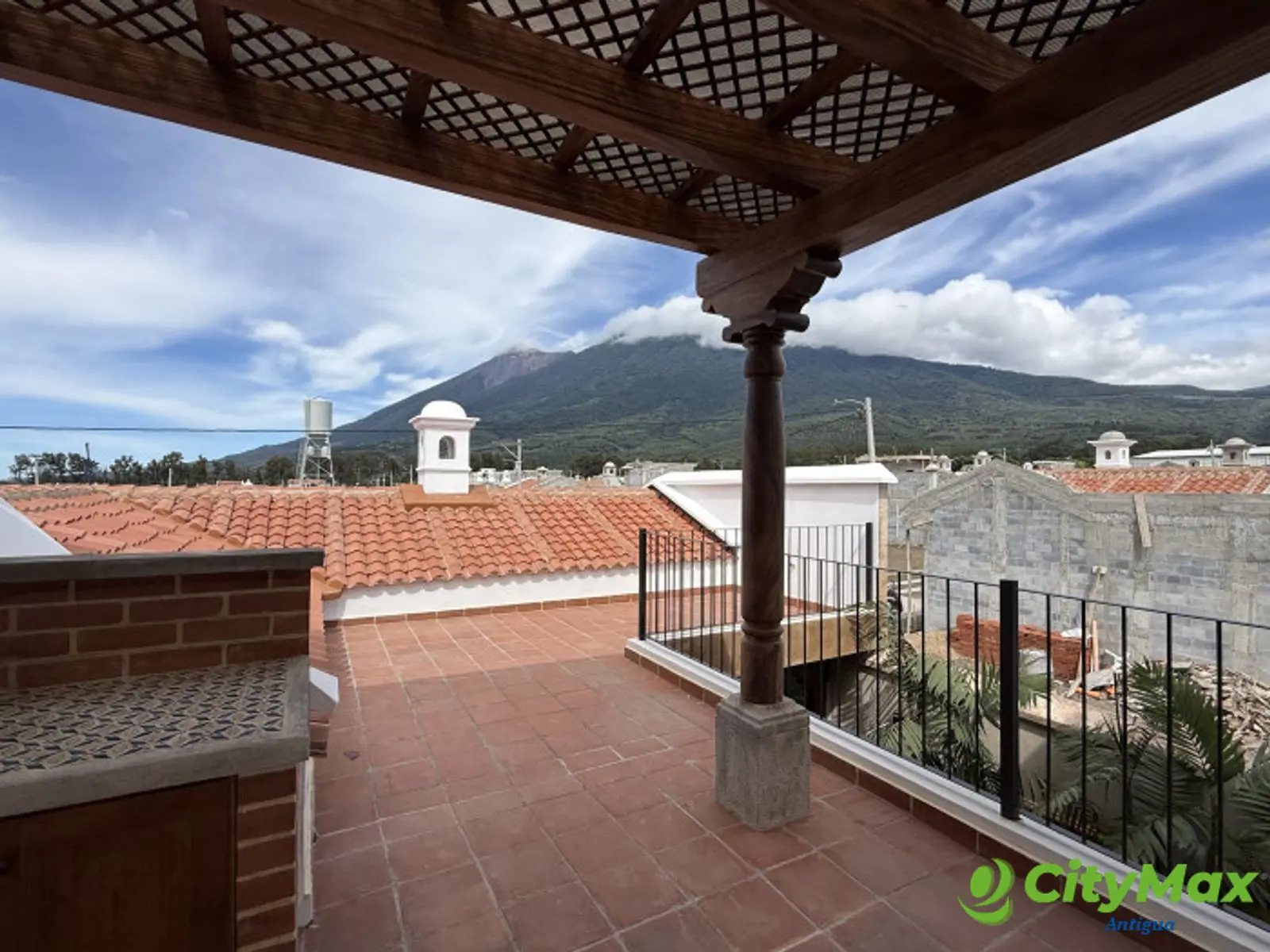 Venta de Casa  Moderna en Condominio San Miguel Dueñas  - foto 14