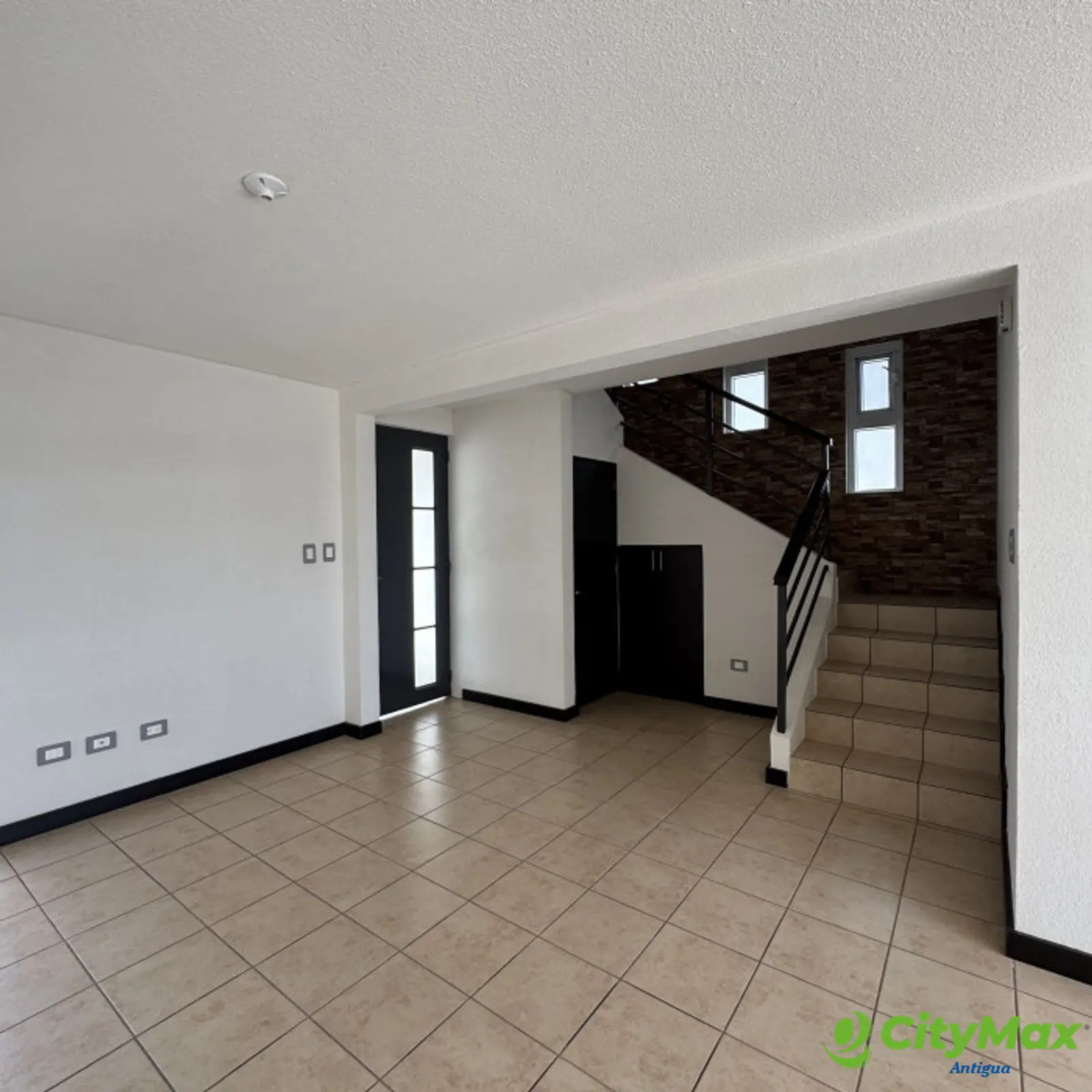 Casa en Venta en Altos de Village, km 26 CAES - foto 2