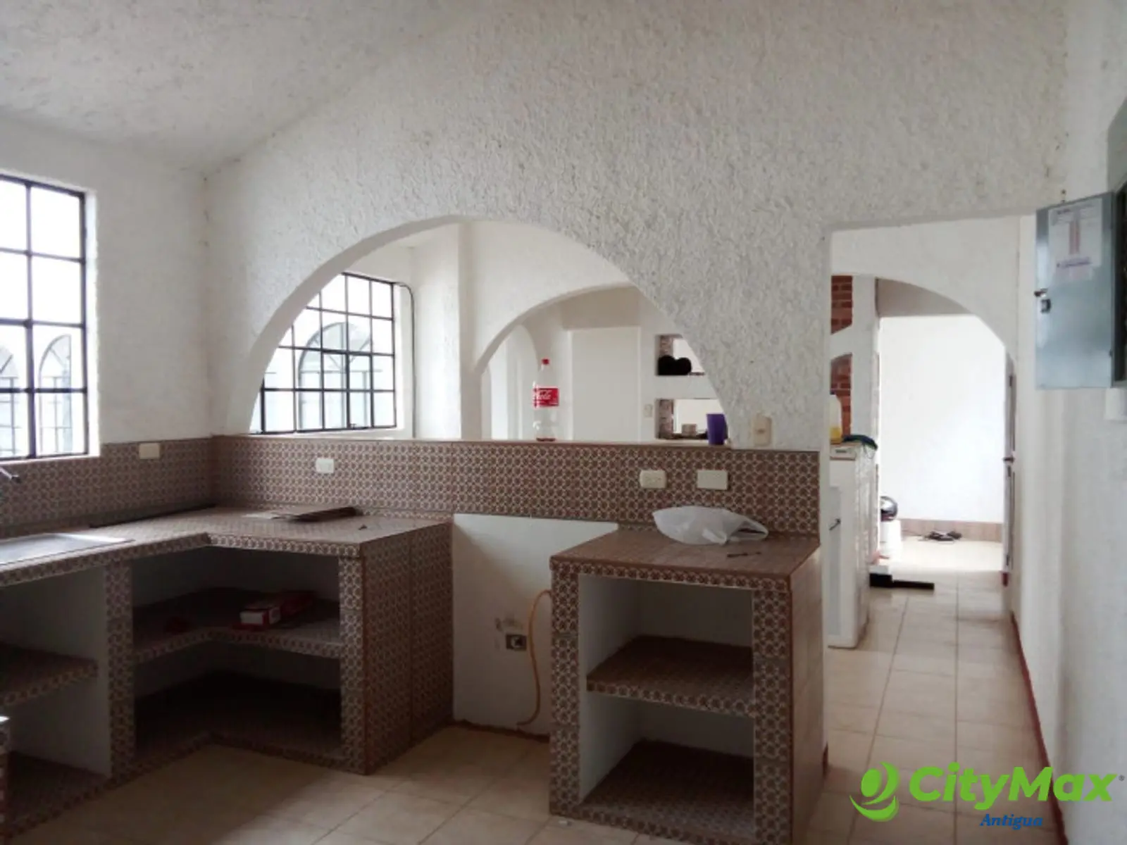 Amplia Casa en Venta en Las Hojarascas, Mixco - foto 3