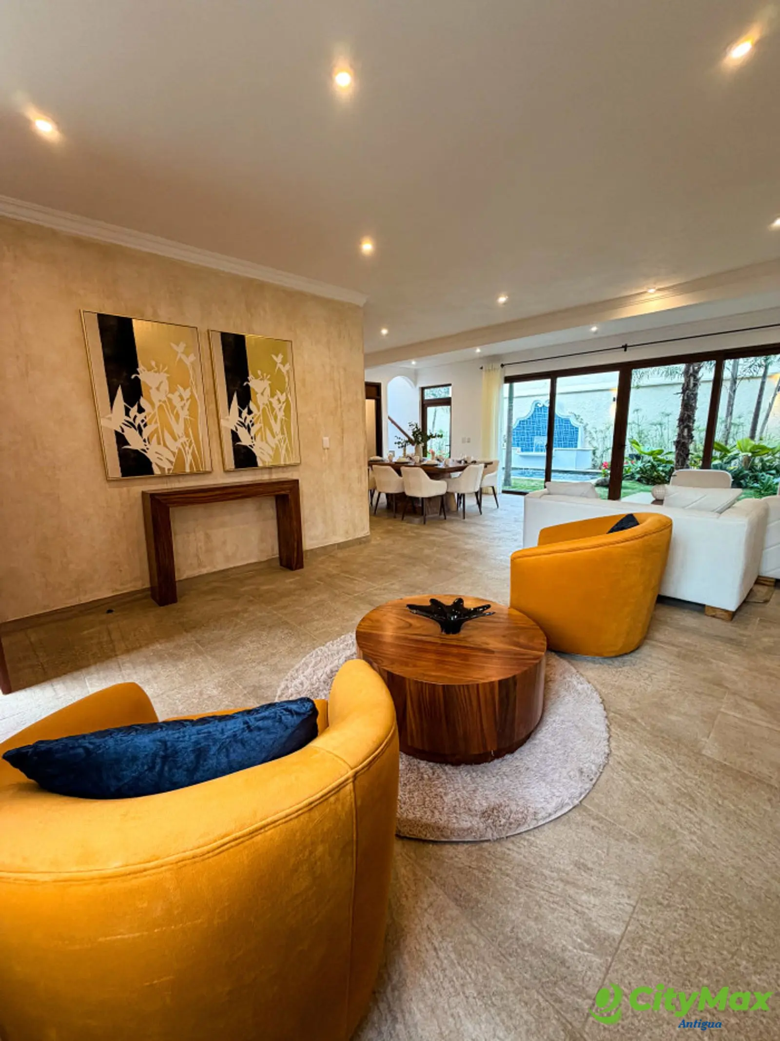 En venta casa con Piscina Club Residencial Antigua Gt - foto 3