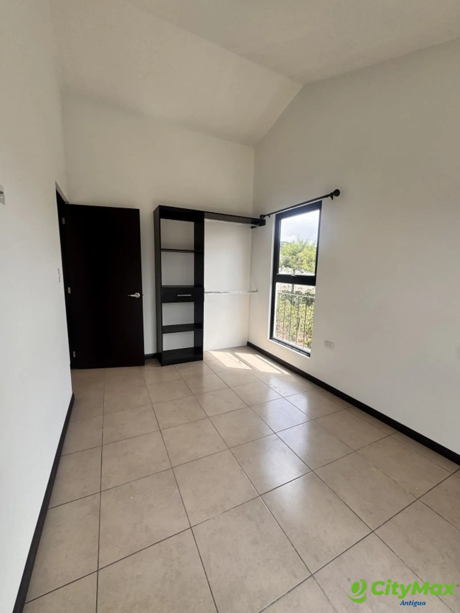 Casa en renta en residencial Senderos del comendador - foto 6