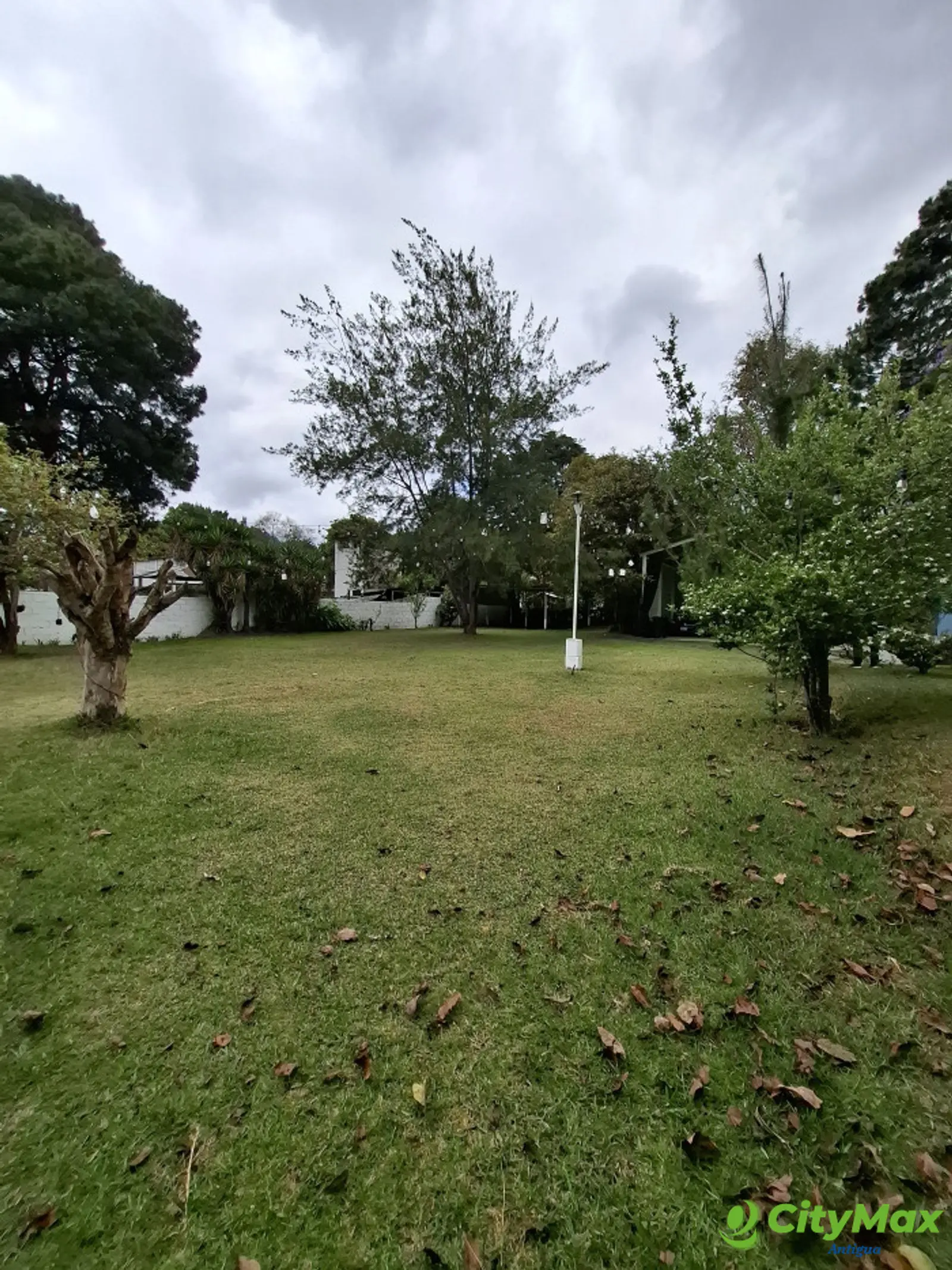 Terreno comercial en renta San Lucas, Sacatepequez - foto 3