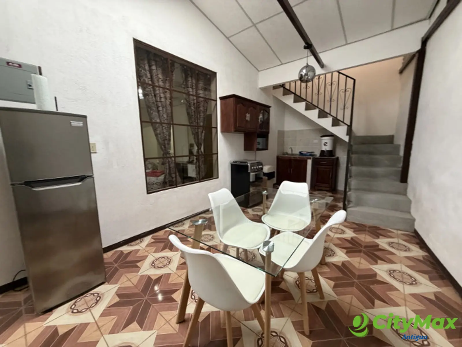 APARTAMENTO TOTALMENTE AMUEBLADO EN ANTIGUA - foto 2