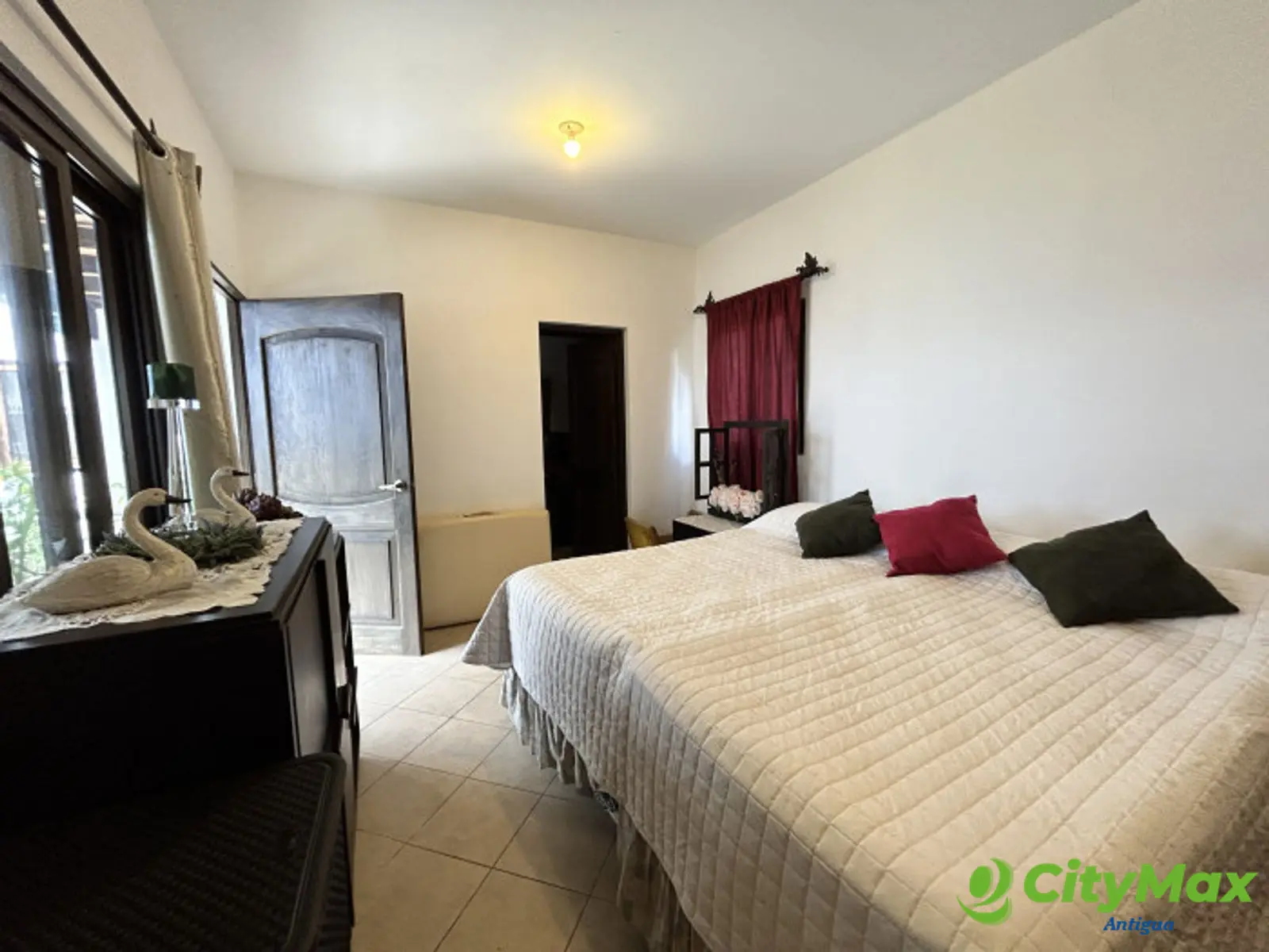 SE vende casa cercana a La Antigua Guatemala - foto 5